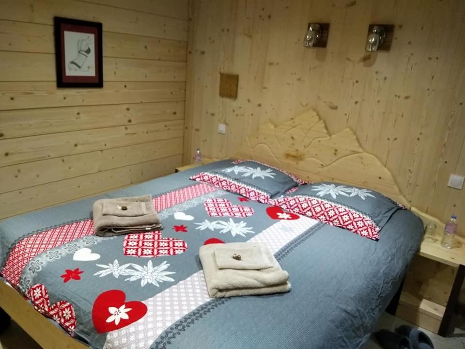Le Refuge Du Poete Apartment Saint-Francois-de-Sales Ngoại thất bức ảnh